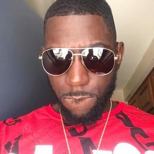 Meet your Posher, Aaron